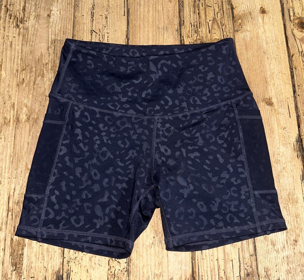LegEnd Women’s Size M Black Cheetah Print Biker Shorts NWOT